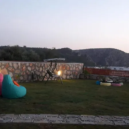 Patara Bungalov *