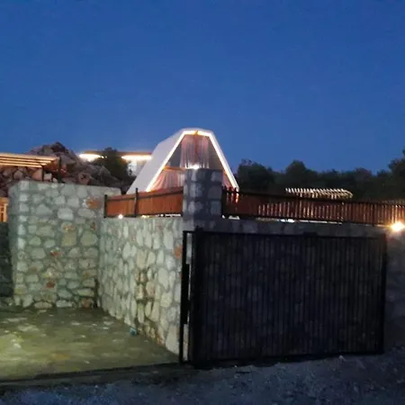 펜션 Patara Bungalov *
